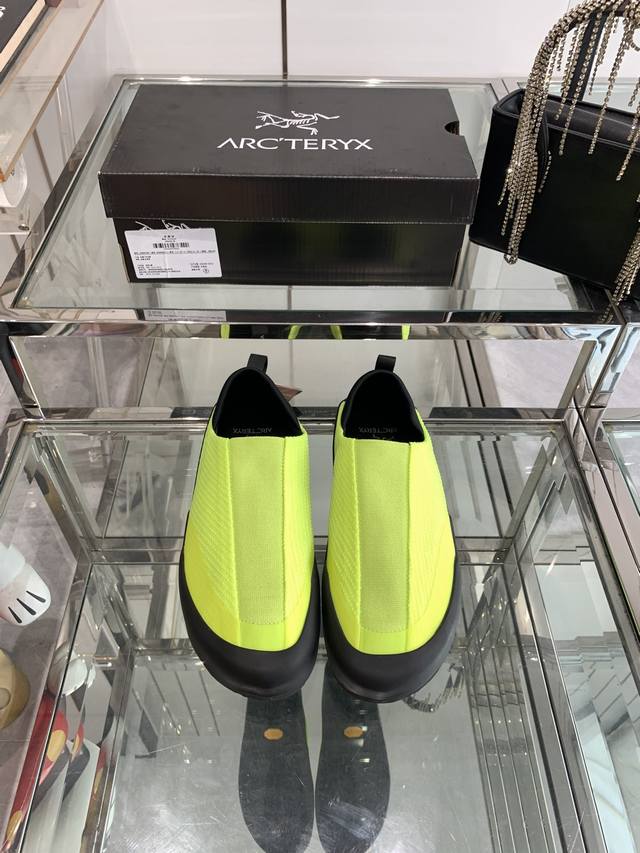 Arc‘Teryx始祖鸟 24Ss 春夏男款 Solano Leather Gore-Tex 一脚蹬系列覆盖防水 男款休闲鞋 全新的solano专为日常都市设计